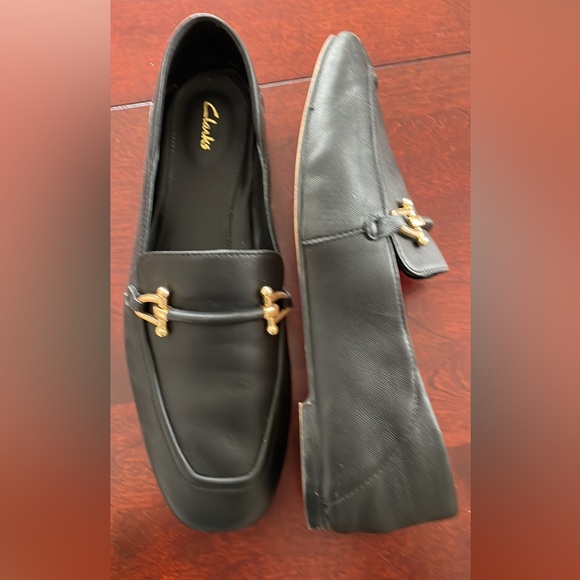 Clarks Black Loafers - Picture 2 of 3